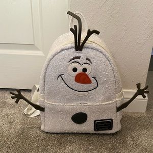 NWOT Olaf Sequin Loungefly Backpack